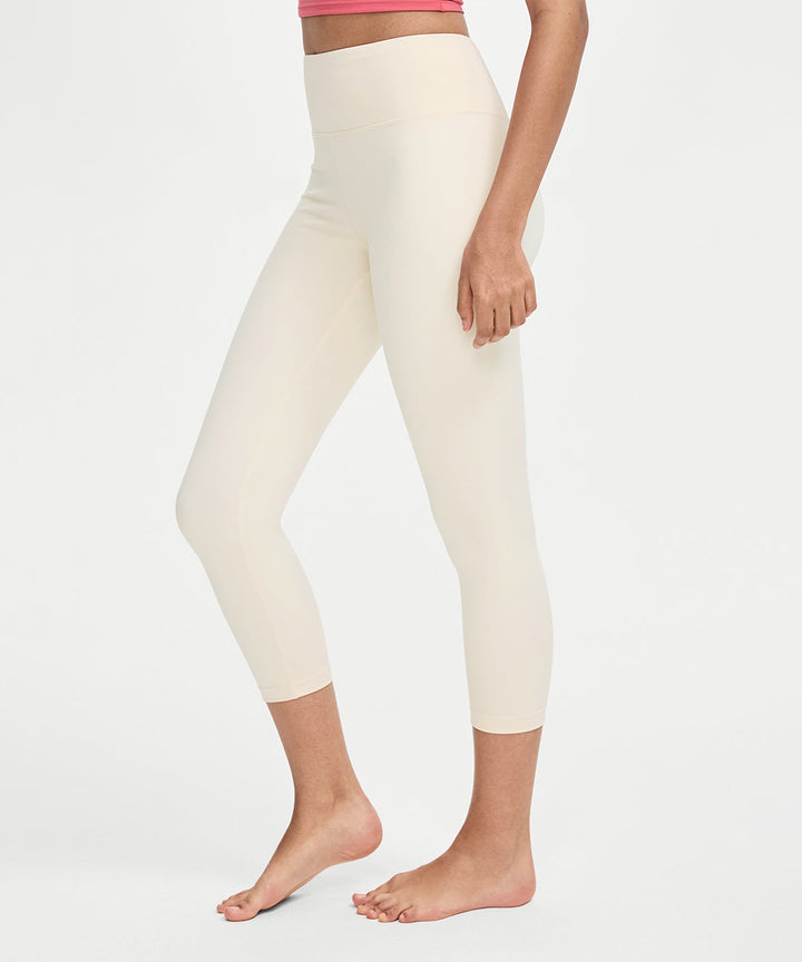 High Waist Capri 21&