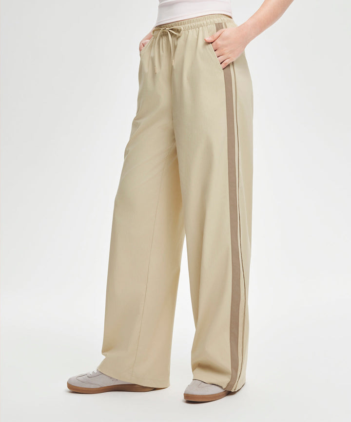 Side-Stripe Wide Leg Pant 30.5&