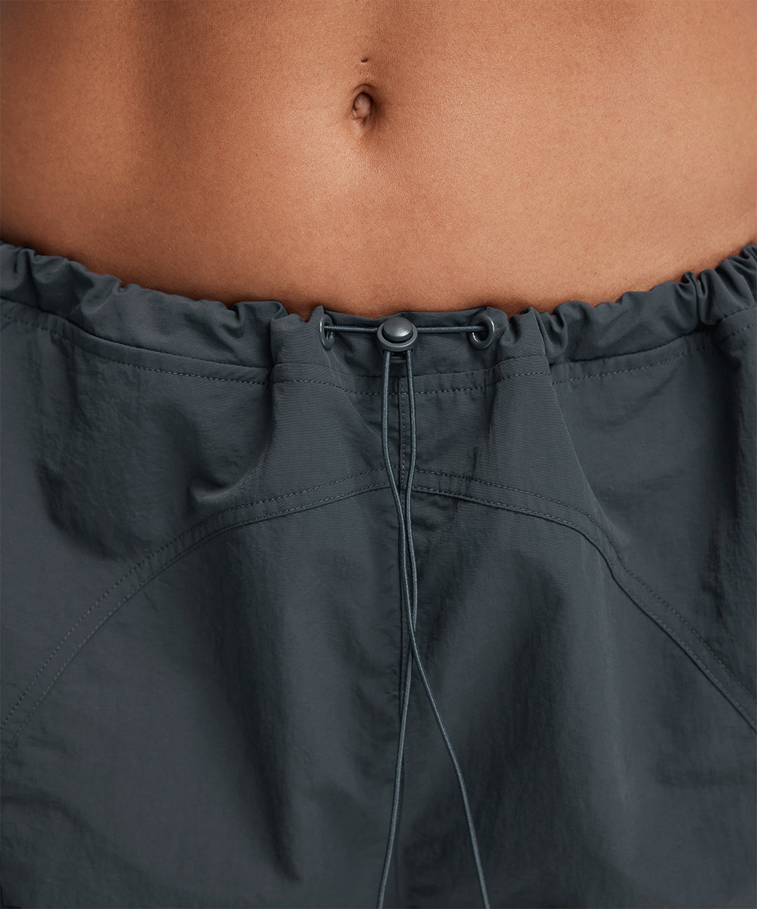 Utility Wide-Leg Drawstring Pant 31‘’