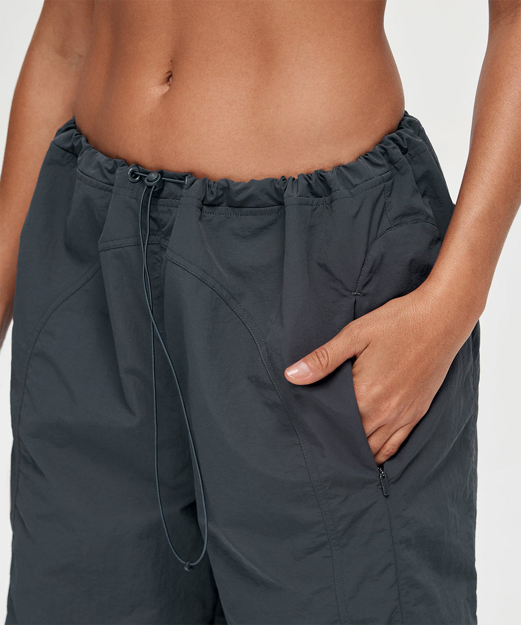Utility Wide-Leg Drawstring Pant 31‘’