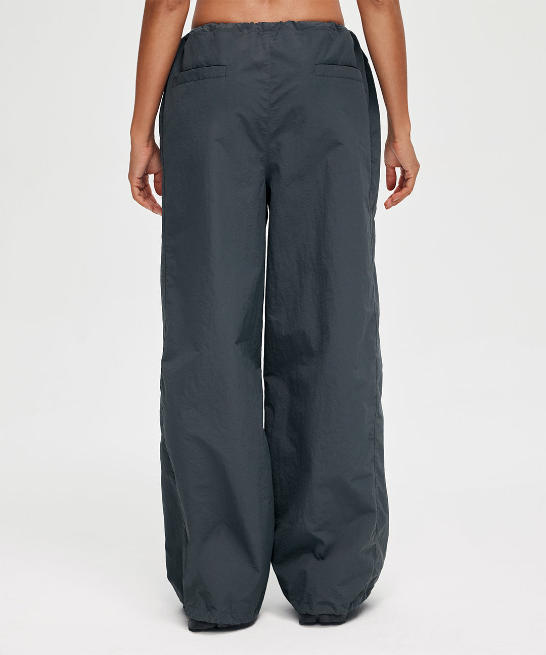 Utility Wide-Leg Drawstring Pant 31‘’