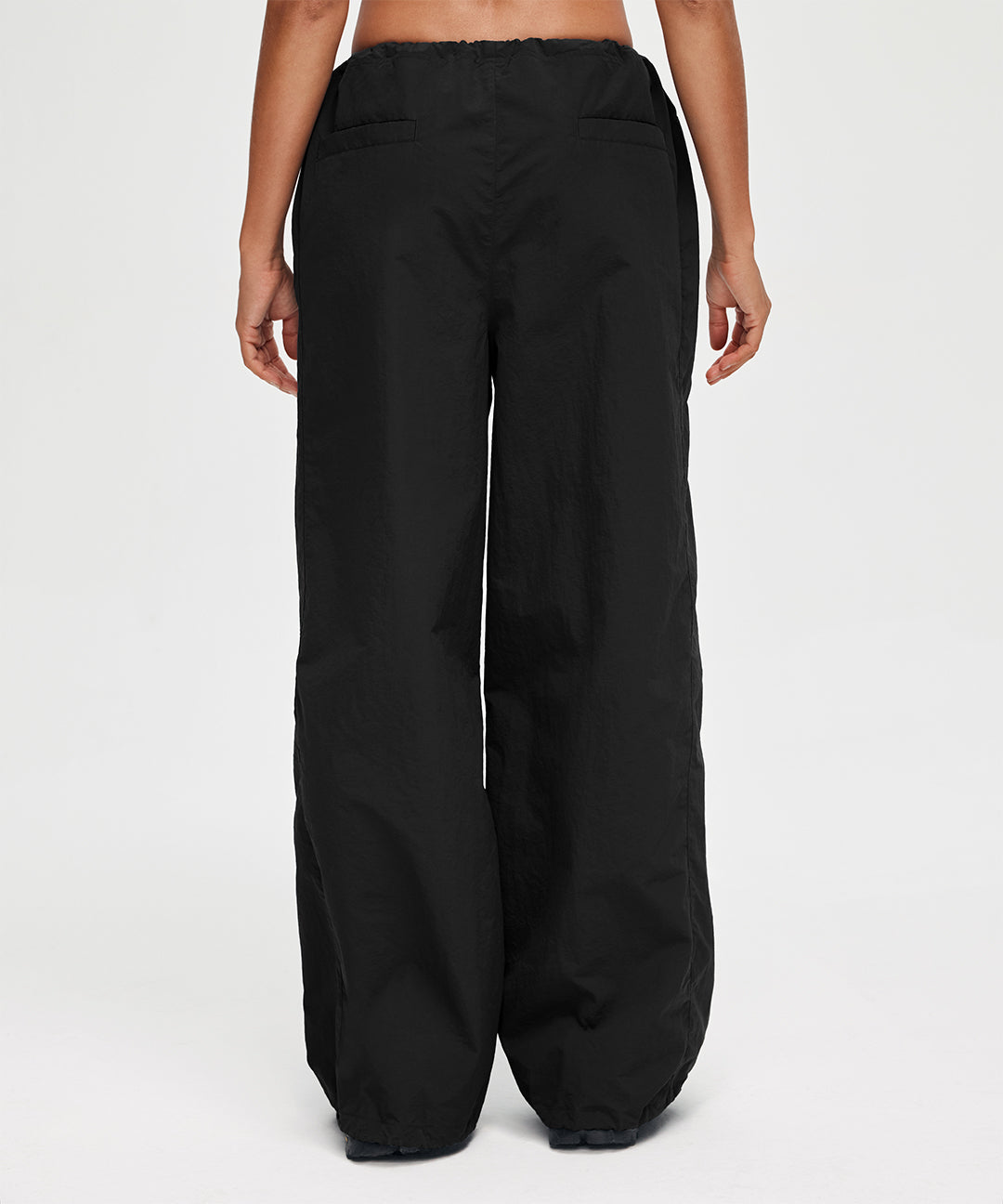 Utility Wide-Leg Drawstring Pant 31‘’