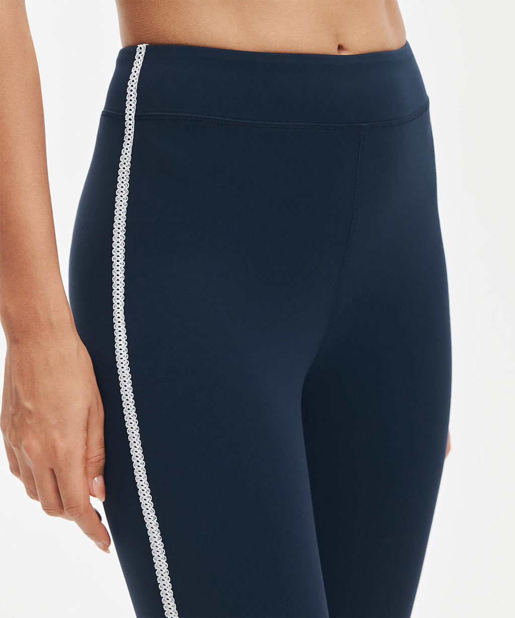 BoldFour™ Contrast Lace Flared Legging 31.5''