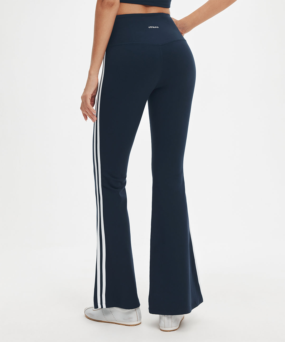 BoldFour™ Double-Trim Flared Legging 31.5''