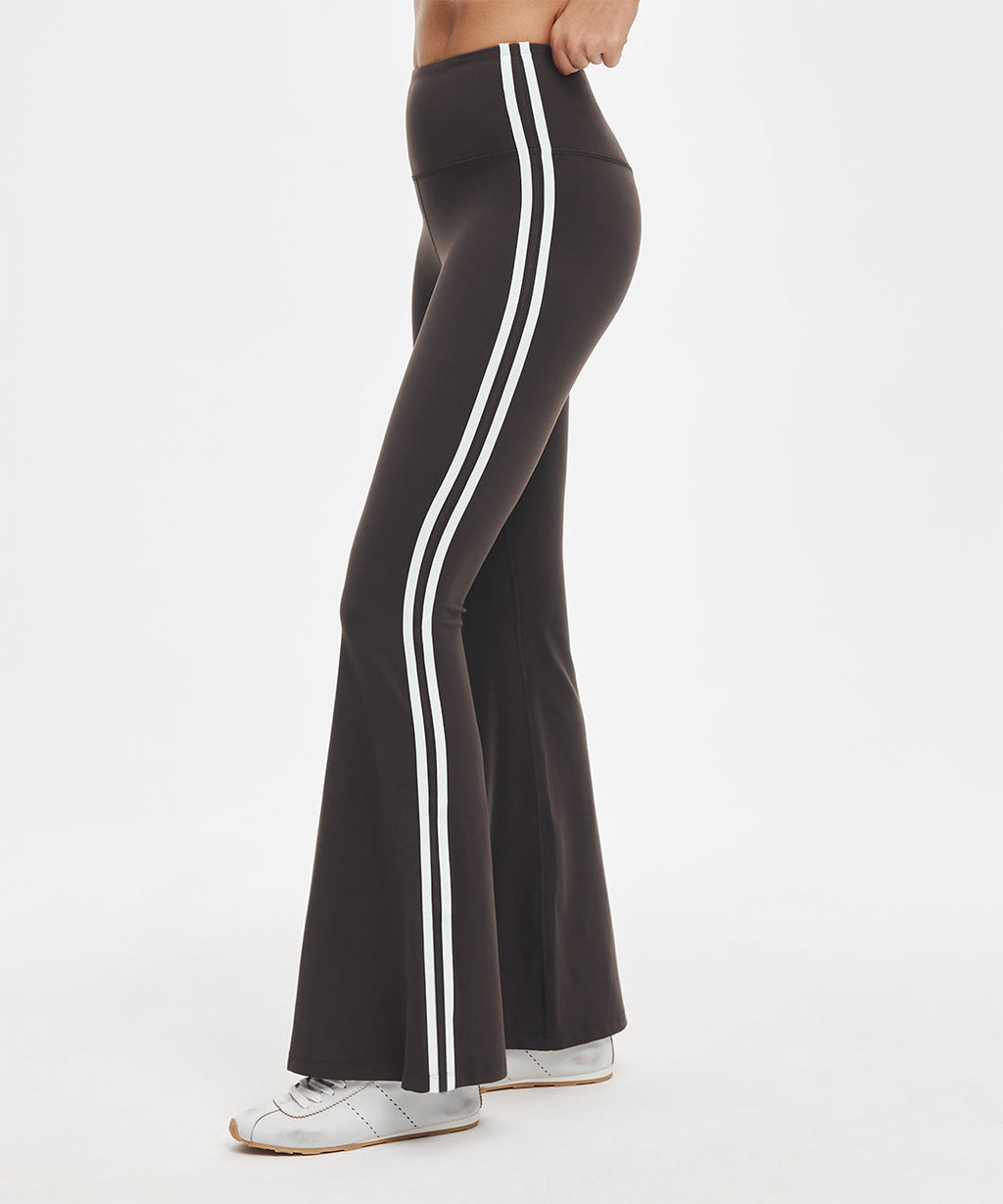 BoldFour™ Double-Trim Flared Legging 31.5''