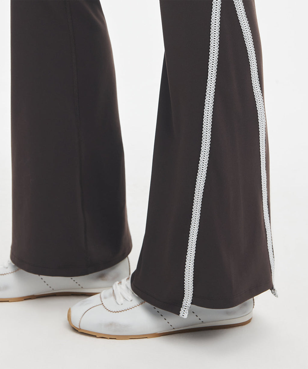 BoldFour™ Contrast Lace Flared Legging 31.5''
