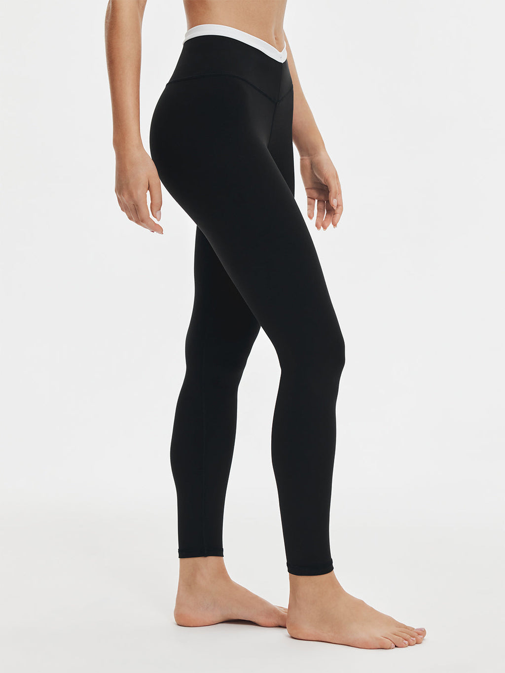 BoldFour™ Contrast V-Waist Legging 25''