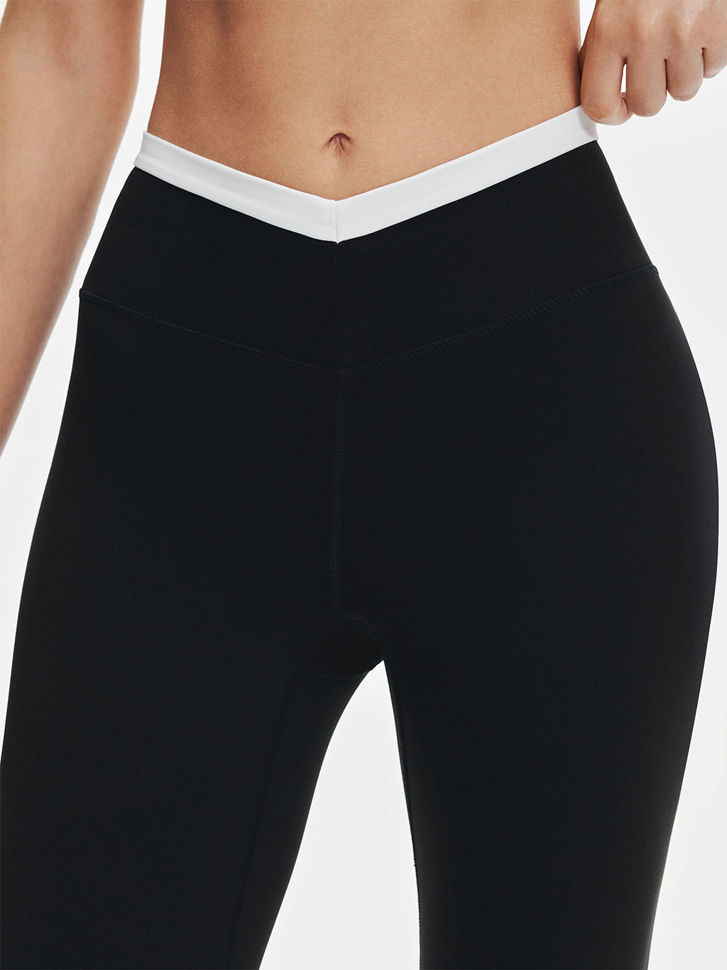 BoldFour™ Contrast V-Waist Legging 25''